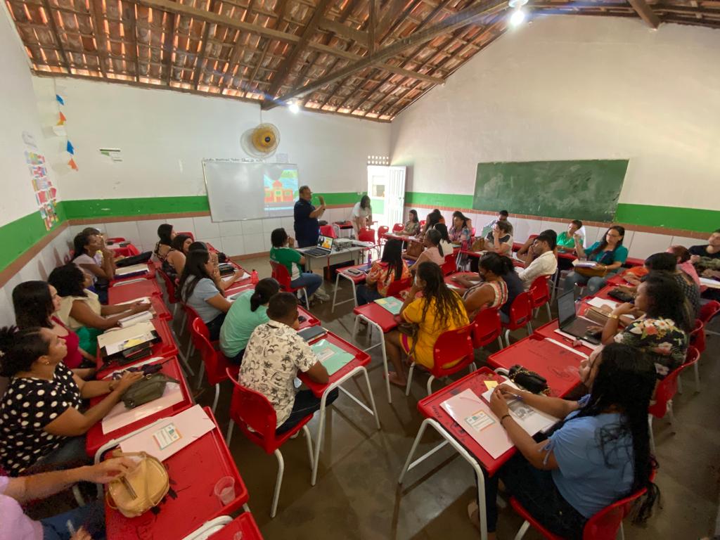 Prefeitura de Palestina realiza encerramento da primeira edição do Programa Qualifica Palestina e forma mais de 150 jovens em cursos profissionalizantes do SENAI